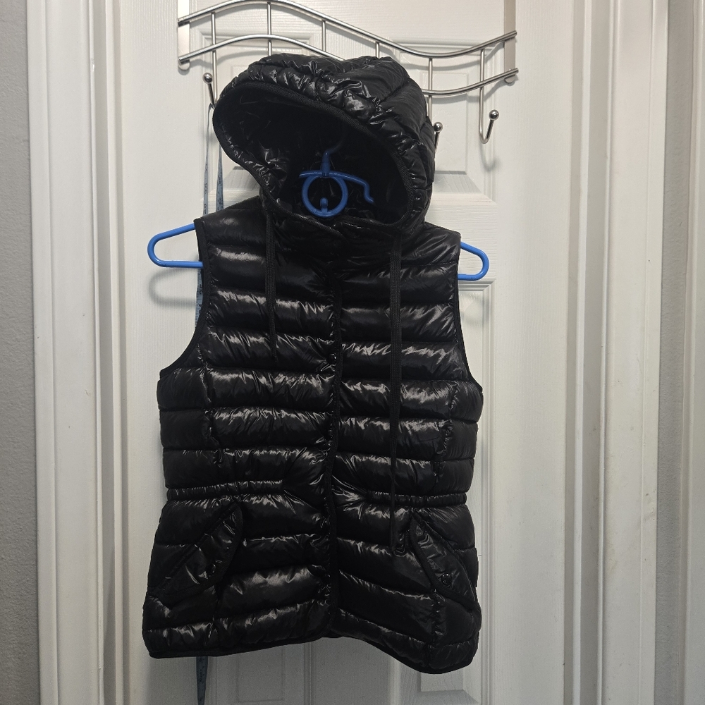Massimo Dutti Black Puffer Vest with Hood Size S